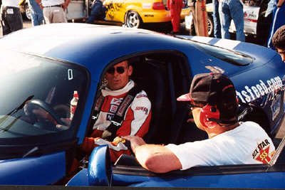 Ron having last minute chat with Erik before he blasts off